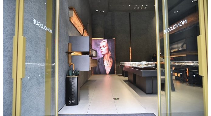 With the upgrading of consumption, young people's pursuit of individuality and independent spirit is becoming increasingly intense, especially in the field of fashion brands.