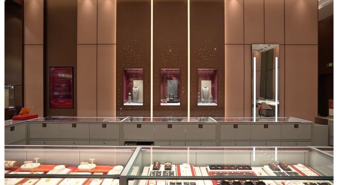 As a leading jewelry retailer, Chow Tai Fook has been continuously deepening its presence in key business districts across the country.